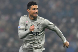 Ronaldo rực sáng giúp Juventus duy trì mạch bất bại từ đầu mùa