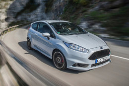 Ford Fiesta thế hệ mới chuẩn bị trình làng