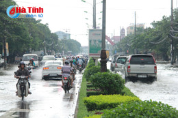 Bão số 11 cách Hoàng Sa 720km, đêm nay Hà Tĩnh có mưa rào và dông