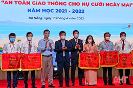 Hà Tĩnh nhận cờ xuất sắc Cuộc thi “An toàn giao thông cho nụ cười ngày mai” năm học 2021-2022