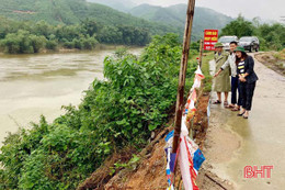 Bão số 9 gió giật mạnh, các địa phương ở Hà Tĩnh khẩn trương ứng phó