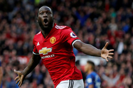 Lukaku vượt mặt hàng loạt huyền thoại của Man Utd