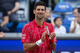 Tay vợt Novak Djokovic và vợ dương tính với virus SARS-CoV-2