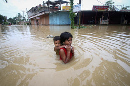 Mưa lũ nghiêm trọng ở Bangladesh, Ấn Độ khiến ít nhất 75 người thiệt mạng