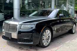 Ảnh chi tiết Rolls-Royce Ghost EWB 2021 đầu tiên về Việt Nam