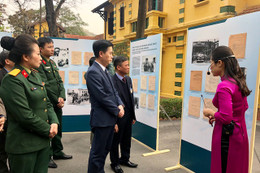 Trưng bày Tập Sắc lệnh của Chủ tịch Hồ Chí Minh giai đoạn 1945-1946