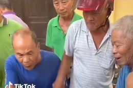 Chết cười cảnh đánh cờ tướng: Kẻ chầu rìa còn “máu” hơn cả người chơi