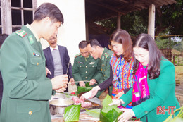 Bản Rào Tre rộn ràng mừng Tết Chăm Cha bới