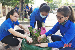 Đường hoa thanh niên xây dựng đô thị TP Hà Tĩnh văn minh