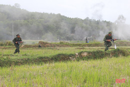 Lực lượng dân quân Hương Sơn thực binh đánh địch bảo vệ làng