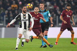 Vòng 19 Serie A: Roma - Juve tranh tài