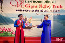 Hương Sơn khai mạc Liên hoan dân ca ví giặm Nghệ Tĩnh lần thứ I