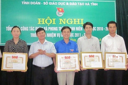 Tập huấn và tổng kết công tác Đoàn, phong trào thanh niên năm học 2010 – 2011