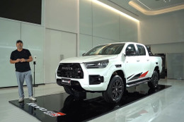 Toyota Hilux 2021 bản thể thao có gì đấu “vua bán tải” Ford Ranger?