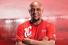 Roberto Carlos giao lưu tại Hà Nội trước trận Việt Nam - Malaysia