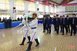 Tiễn đưa 11 hài cốt liệt sỹ quân tình nguyện, chuyên gia Việt Nam hy sinh tại Lào về nước