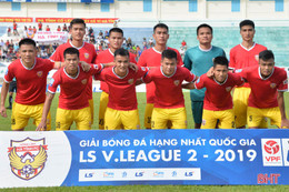 Video: Hồng Lĩnh Hà Tĩnh đè bẹp chủ nhà 2-0, quyết đoạt ngôi đầu