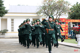 Các địa phương ở Hà Tĩnh ra quân huấn luyện năm 2023