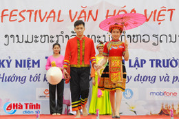 Khai mạc Festival văn hóa Việt - Lào tại Đại học Hà Tĩnh