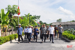 Cán bộ, lãnh đạo Savannakhet tham quan nông thôn mới Hà Tĩnh