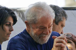 Thế giới ngày qua: Cựu Tổng thống Brazil Lula da Silva tới nhà tù thụ án