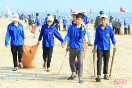 Thanh niên các địa phương ra quân “Làm cho thế giới sạch hơn”