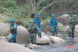 "Có các anh, chúng tôi yên tâm làm ăn, sinh sống" 