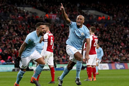 Vùi dập Arsenal, Man City vô địch Cup Liên Đoàn