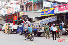 Hương Sơn ra quân lập lại trật tự an toàn giao thông