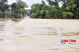 Lũ trên các sông Hà Tĩnh đang lên, đề phòng sạt lở đất, ngập úng