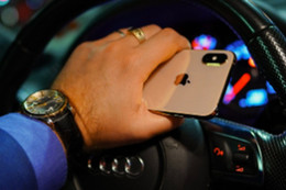 Dùng iPhone làm chìa khóa xe