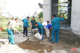 Hà Tĩnh thường xuyên quan tâm, thực hiện tốt chính sách hậu phương quân đội