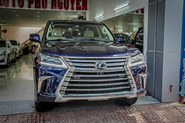 Lexus LX570 đời 2016 màu độc về Việt Nam