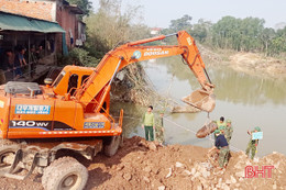 Hủy nổ thành công quả bom “khủng” sót lại sau chiến tranh tại Cẩm Xuyên