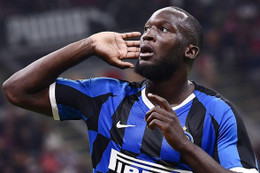 Lukaku ghi bàn, Inter thắng AC Milan và giật ngôi đầu từ Juve