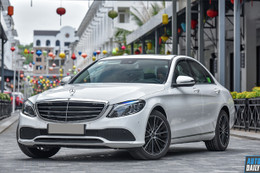 Đánh giá Mercedes-Benz C200 Exclusive 2019 giá 1,709 tỷ đồng