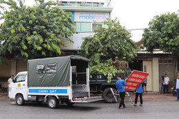 Các địa phương Nghi Xuân ra quân giải tỏa hành lang ATGT