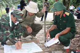 Hàng trăm người lên núi tìm trực thăng EC-130 gặp nạn