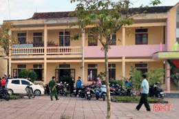 Hà Tĩnh: Nữ hiệu trưởng trường tiểu học tử vong tại phòng làm việc do bệnh lý