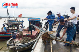 Thông tin tàu thuyền vào nơi tránh trú bão, chủ động tiêu thoát nước