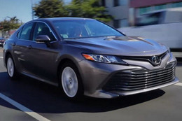 Toyota Camry 2018 vẫn là một lựa chọn hoàn hảo