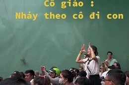 Cô giáo bất lực nhìn trò “hóa đá” trên sân khấu