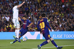 Barca 2-2 Real: El Clasico nhuốm màu bạo lực