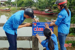 Tuổi trẻ Hồng Lĩnh gắn 30 biển cảnh báo phòng tránh đuối nước