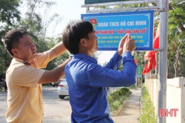 Chung tay "thắp sáng làng quê" ven biển Hà Tĩnh