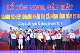 Hồng Lĩnh tôn vinh doanh nghiệp, doanh nhân tiêu biểu