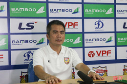 Phép thử quan trọng của HLV Phạm Minh Đức trước thềm V.League