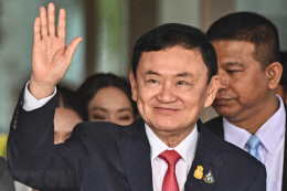 Cựu Thủ tướng Thái Lan Thaksin Shinawatra được trả tự do