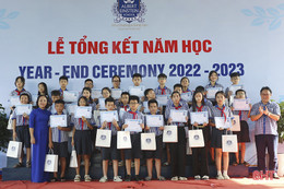 Trường Albert Einstein Hà Tĩnh vinh danh học sinh xuất sắc năm học 2022 - 2023