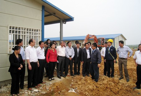 Đoàn đi kiểm tra tiến độ xây dựng khu kí túc xá công nhân của Tập đoàn Formosa
